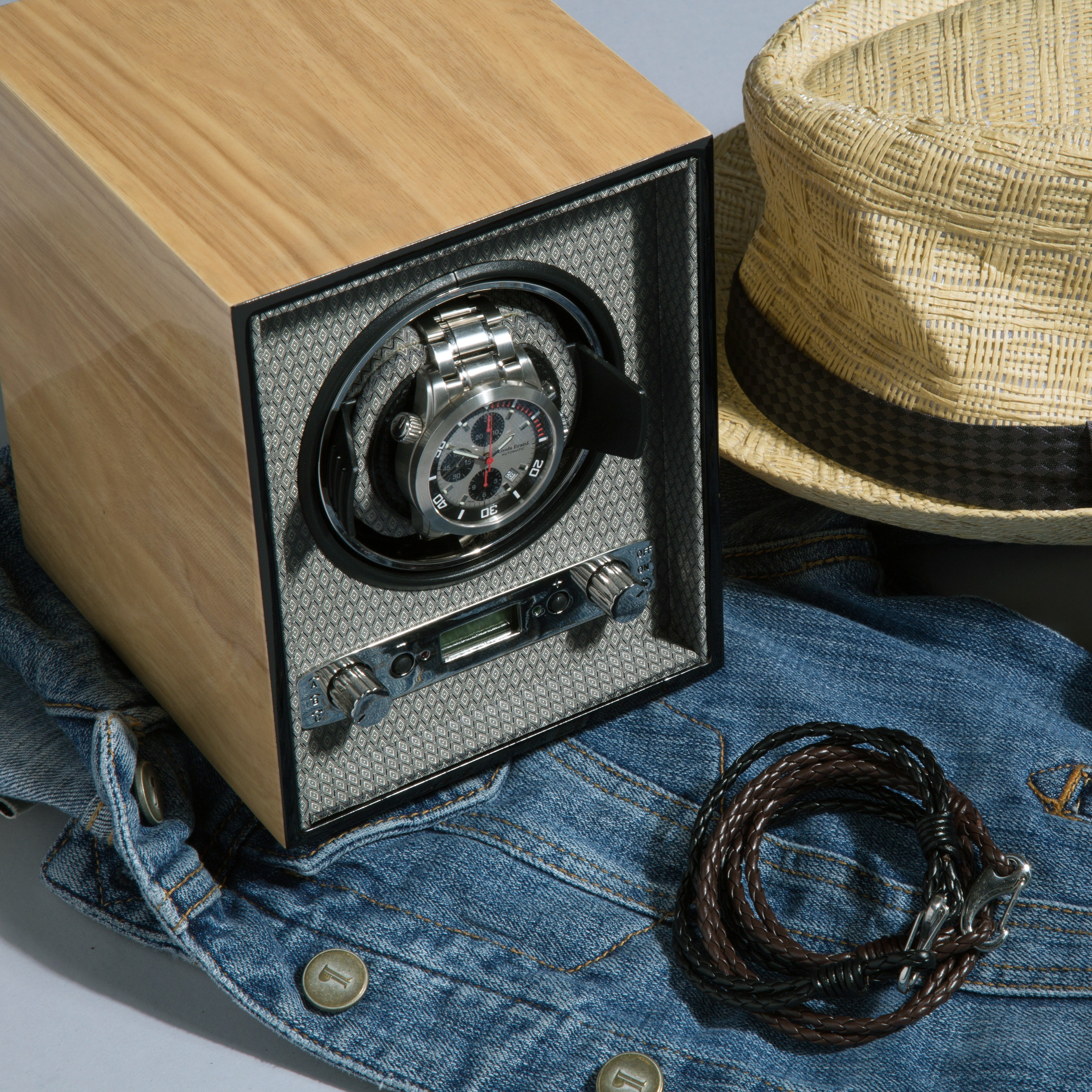 Single-Unit Watch Winder