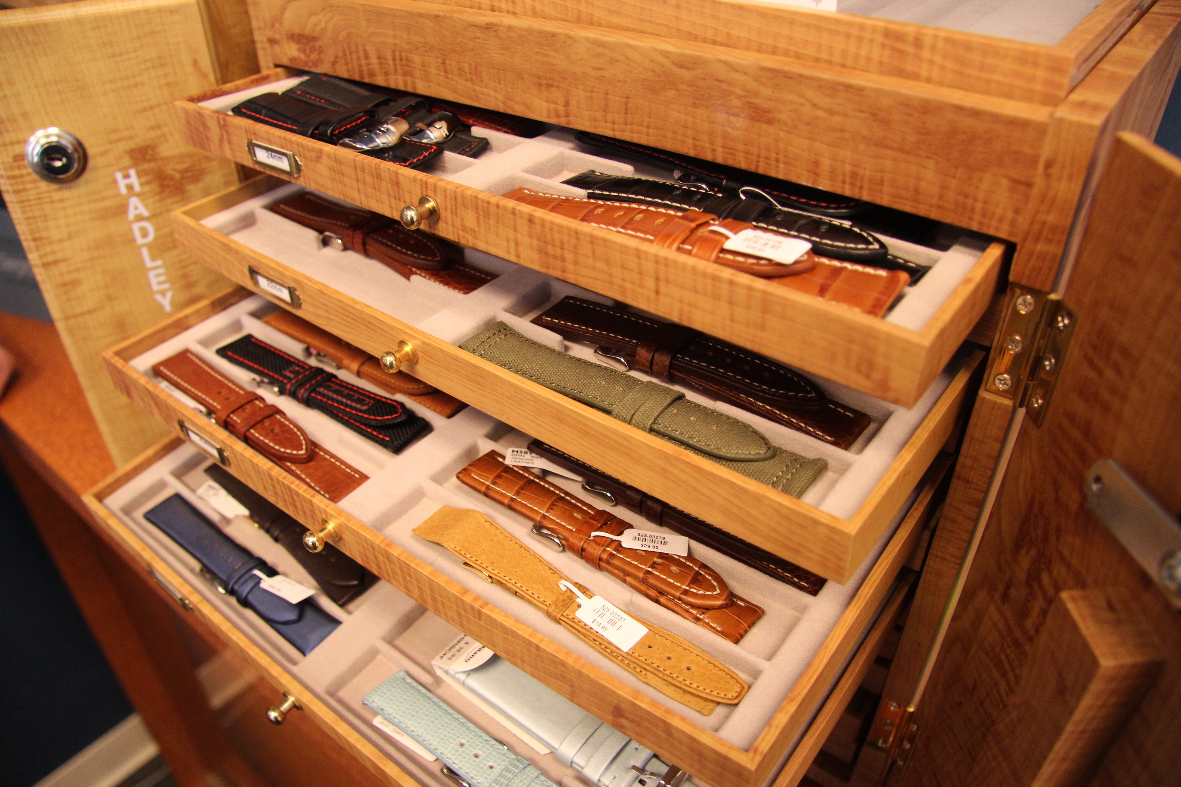 Watch Bands & Attachments