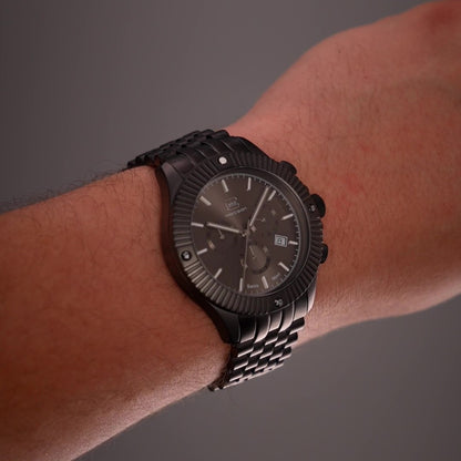 <iframe width="483" height="858" src="https://www.youtube.com/embed/8TtD4kkBmUE" title="GLOCK - Chronograph Quartz | GW-38-1-22" frameborder="0" allow="accelerometer; autoplay; clipboard-write; encrypted-media; gyroscope; picture-in-picture; web-share" referrerpolicy="strict-origin-when-cross-origin" allowfullscreen></iframe>
