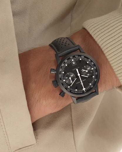 <iframe width="483" height="858" src="https://www.youtube.com/embed/vIs-bo2SKkY" title="HAMILTON - American Classic Intra-Matic Auto Chrono | H38446730 #hamiltonwatch #wristwatch" frameborder="0" allow="accelerometer; autoplay; clipboard-write; encrypted-media; gyroscope; picture-in-picture; web-share" referrerpolicy="strict-origin-when-cross-origin" allowfullscreen></iframe>