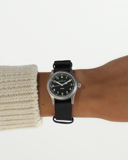 <iframe width="483" height="858" src="https://www.youtube.com/embed/DBGYXRovZ2M" title="HAMILTON - Khaki Field Quartz 33mm | H69301430 #hamiltonwatch" frameborder="0" allow="accelerometer; autoplay; clipboard-write; encrypted-media; gyroscope; picture-in-picture; web-share" referrerpolicy="strict-origin-when-cross-origin" allowfullscreen></iframe>