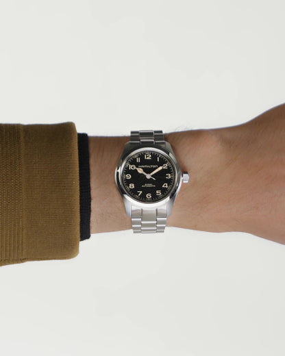 <iframe width="483" height="858" src="https://www.youtube.com/embed/1bqiduIfoBU" title="HAMILTON - Khaki Field Murph 38 | H70405130 #wristshot #hamiltonwatch" frameborder="0" allow="accelerometer; autoplay; clipboard-write; encrypted-media; gyroscope; picture-in-picture; web-share" referrerpolicy="strict-origin-when-cross-origin" allowfullscreen></iframe>