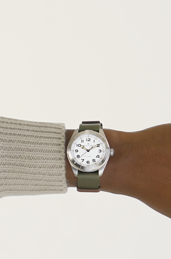 <iframe width="467" height="830" src="https://www.youtube.com/embed/FM4oe1xpfwg" title="HAMILTON - Khaki Field Expedition | H70315910 wrist-shot video #hamiltonwatch" frameborder="0" allow="accelerometer; autoplay; clipboard-write; encrypted-media; gyroscope; picture-in-picture; web-share" referrerpolicy="strict-origin-when-cross-origin" allowfullscreen></iframe>