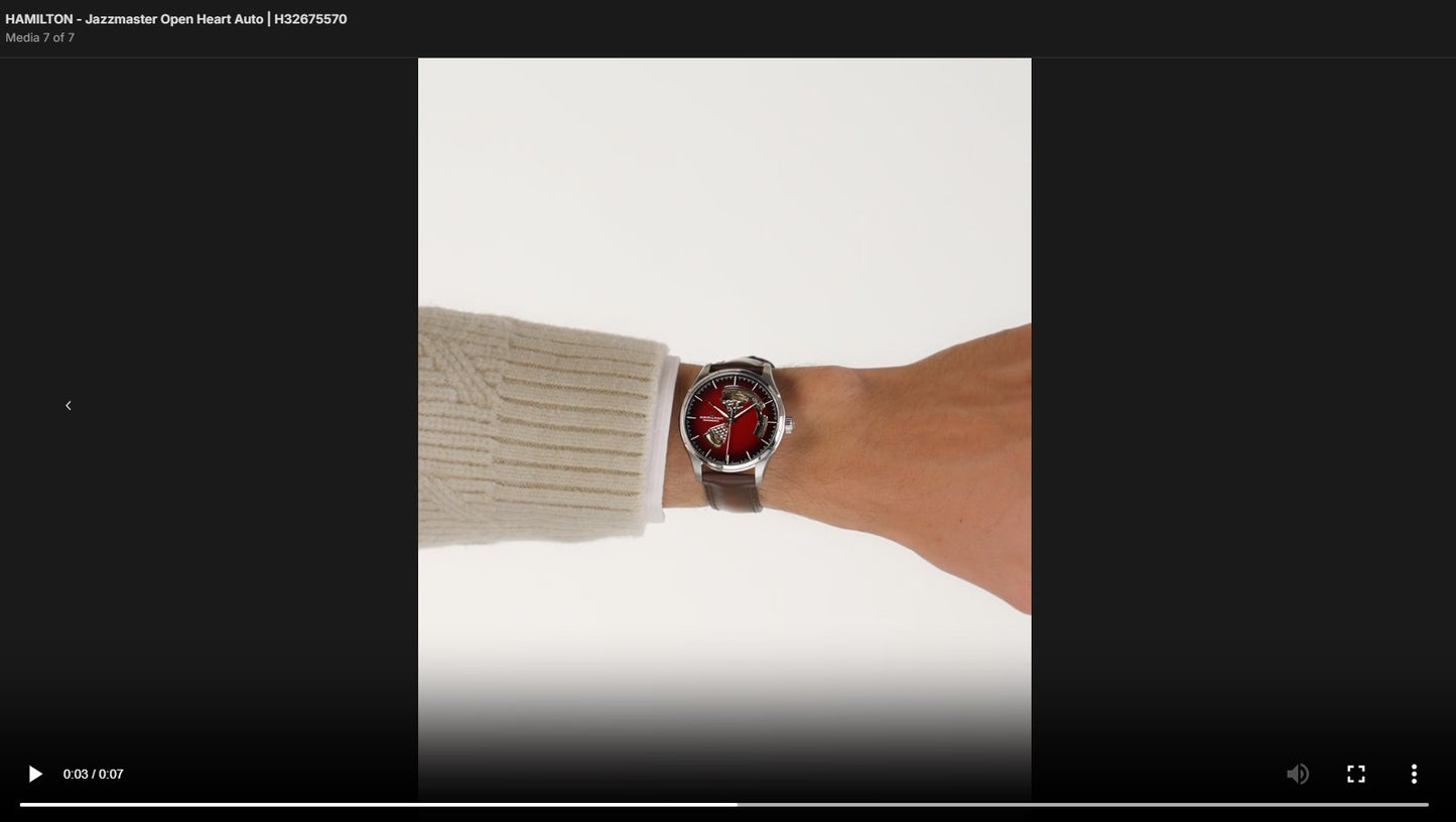 <iframe width="467" height="830" src="https://www.youtube.com/embed/0gQeDLb9nvc" title="Hamilton - Jazzmaster H32675570 wrist-shot" frameborder="0" allow="accelerometer; autoplay; clipboard-write; encrypted-media; gyroscope; picture-in-picture; web-share" referrerpolicy="strict-origin-when-cross-origin" allowfullscreen></iframe>