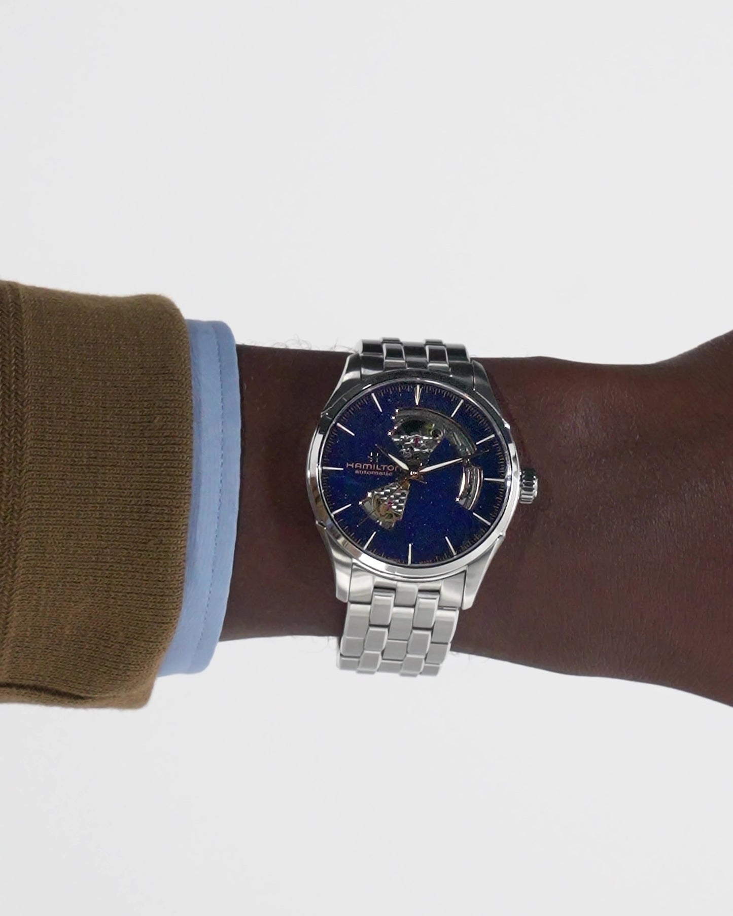 <iframe width="483" height="858" src="https://www.youtube.com/embed/peWeSIVQI7Y" title="HAMILTON - Jazzmaster Open-Heart Auto | H32705140 wrist shot #hamiltonwatch" frameborder="0" allow="accelerometer; autoplay; clipboard-write; encrypted-media; gyroscope; picture-in-picture; web-share" referrerpolicy="strict-origin-when-cross-origin" allowfullscreen></iframe>