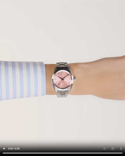 <iframe width="467" height="830" src="https://www.youtube.com/embed/kiMwl4yikY8" title="HAMIILTON - JazzMaster Performer Auto H36105171" frameborder="0" allow="accelerometer; autoplay; clipboard-write; encrypted-media; gyroscope; picture-in-picture; web-share" referrerpolicy="strict-origin-when-cross-origin" allowfullscreen></iframe>