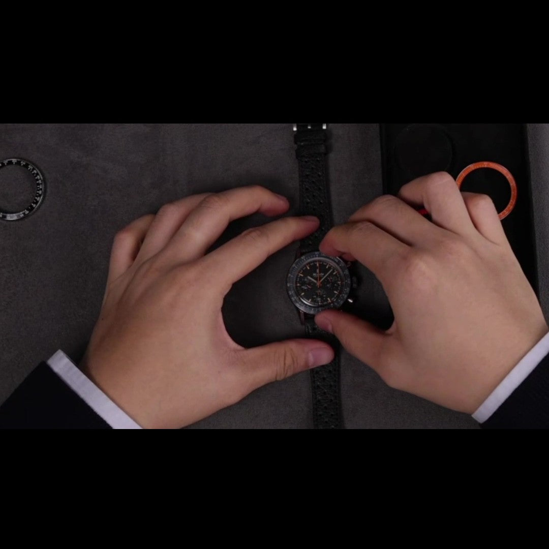 <iframe width="483" height="858" src="https://www.youtube.com/embed/YdQ2reLRq1k" title="NIVADA GRENCHEN - Chronoking Mega-quartz InterBezel" frameborder="0" allow="accelerometer; autoplay; clipboard-write; encrypted-media; gyroscope; picture-in-picture; web-share" referrerpolicy="strict-origin-when-cross-origin" allowfullscreen></iframe>