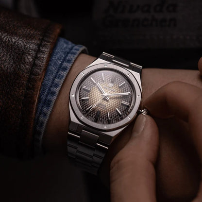 NIVADA GRENCHEN - F77MK1 37mm Gradient W-Date | 68002A77