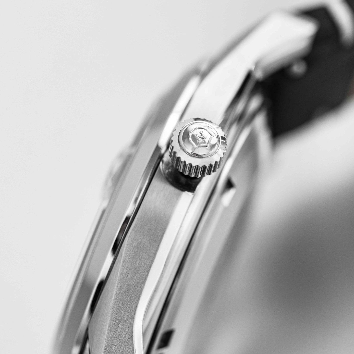 NIVADA GRENCHEN - Antarctic Spider LE | 32023A04