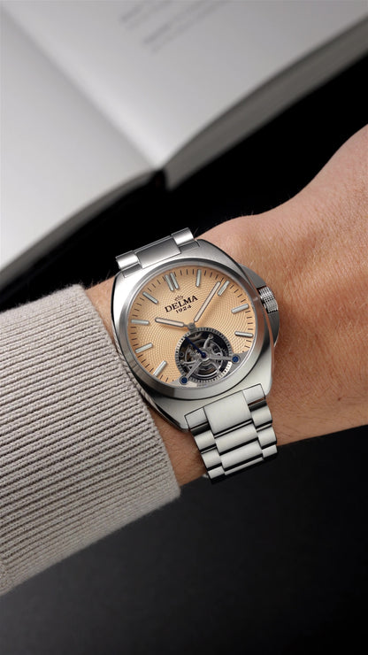 <iframe width="463" height="823" src="https://www.youtube.com/embed/mN79mz66iPo" title="DELMA Tourbillon LE | 41702.770.6.184 #delma #wristshot #tourbillon" frameborder="0" allow="accelerometer; autoplay; clipboard-write; encrypted-media; gyroscope; picture-in-picture; web-share" referrerpolicy="strict-origin-when-cross-origin" allowfullscreen></iframe>