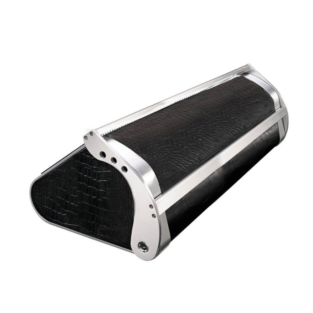 Revolution V8 | Carbon