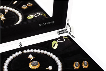 Cosmopolitan | Ivory