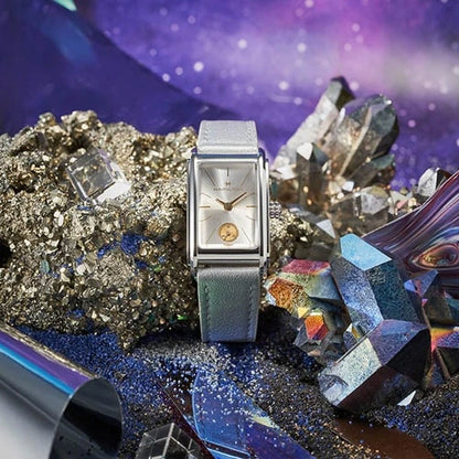 <iframe width="437" height="776" src="https://www.youtube.com/embed/wcbQGN29FWo" title="HAMILTON WATCH" frameborder="0" allow="accelerometer; autoplay; clipboard-write; encrypted-media; gyroscope; picture-in-picture; web-share" allowfullscreen></iframe>